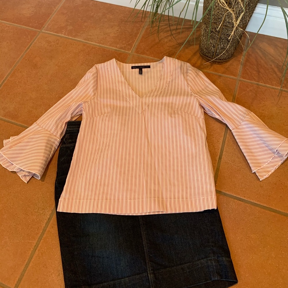 White House Black Market 3/4  sleeve top size 2